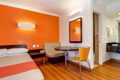Motel 6 Garden Grove - image 34