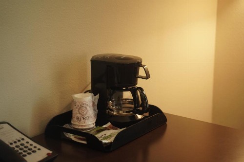 Days Inn & Suites by Wyndham Anaheim Resort - image 20