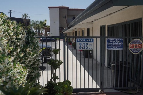 Days Inn & Suites by Wyndham Anaheim Resort - image 39