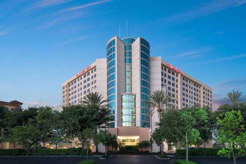 Anaheim Marriott Suites - image 12