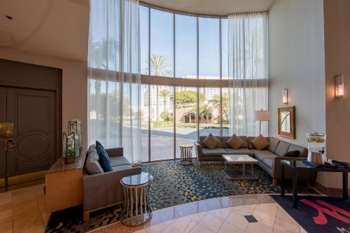 Anaheim Marriott Suites - image 6