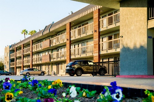Rodeway Inn Gardena Los Angeles South - image 8