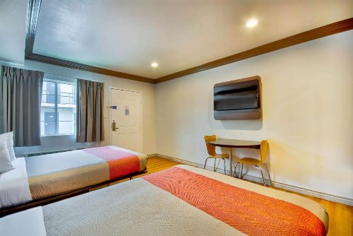 Motel 6 Gardena - image 44