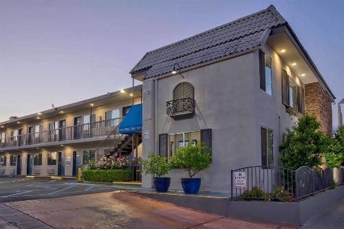 Motel 6 Gardena - image 50