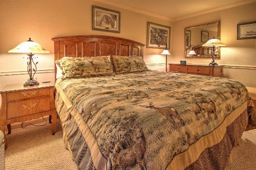 Yellowstone Gateway Inn - image 20