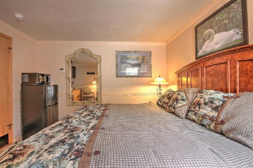 Yellowstone Gateway Inn - image 32