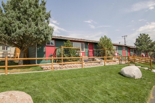 Yellowstone Gateway Inn - image 36