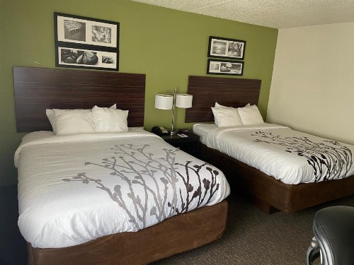 Sleep Inn & Suites Gatlinburg - image 28
