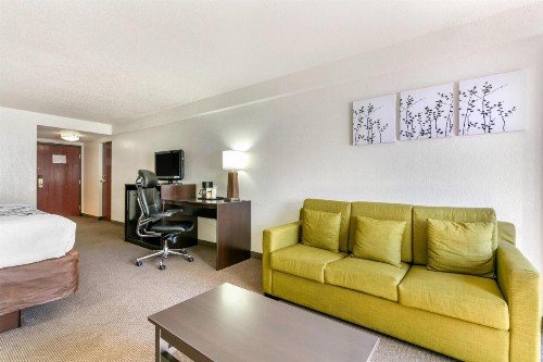 Sleep Inn & Suites Gatlinburg - image 43