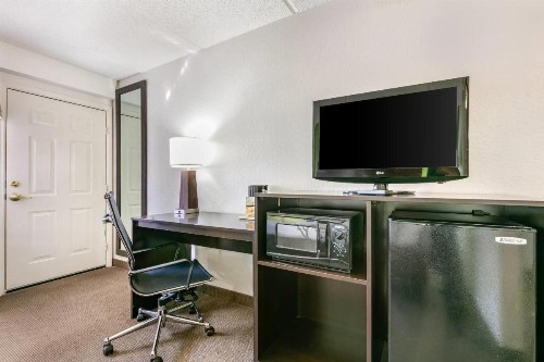 Sleep Inn & Suites Gatlinburg - image 45