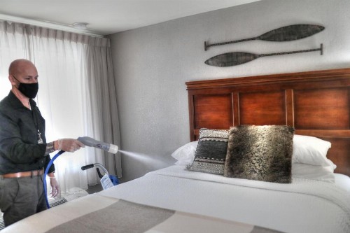 River Edge Inn - image 12