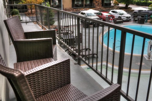 River Edge Inn - image 13