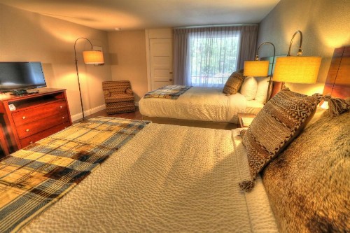 River Edge Inn - image 24