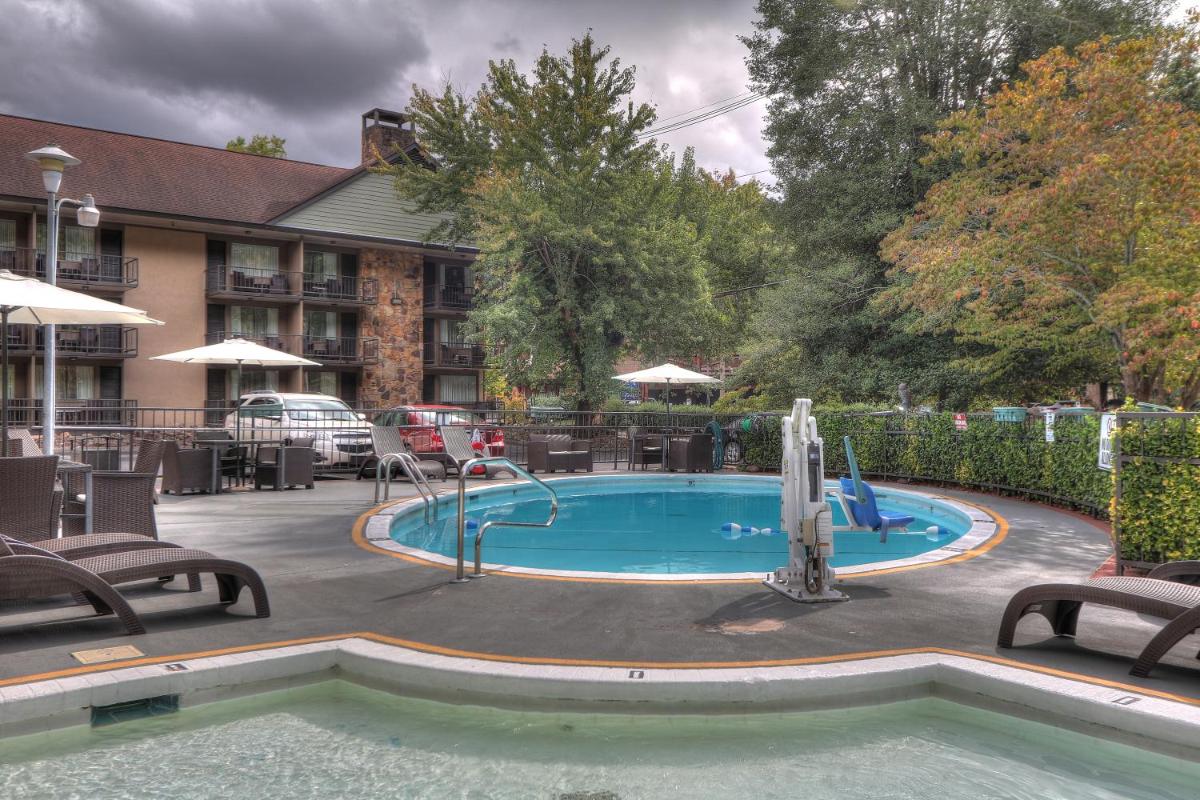 River Edge Inn - image 4