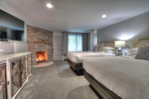 River Edge Inn - image 43