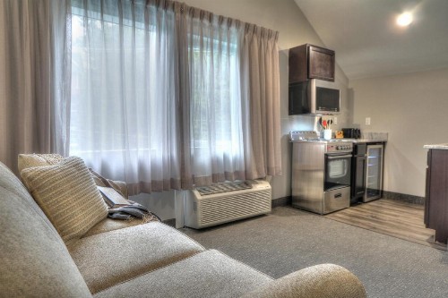 River Edge Inn - image 48