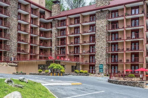 Quality Inn & Suites Gatlinburg - image 3