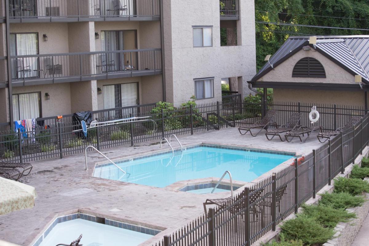 Olde Gatlinburg Rentals - image 4