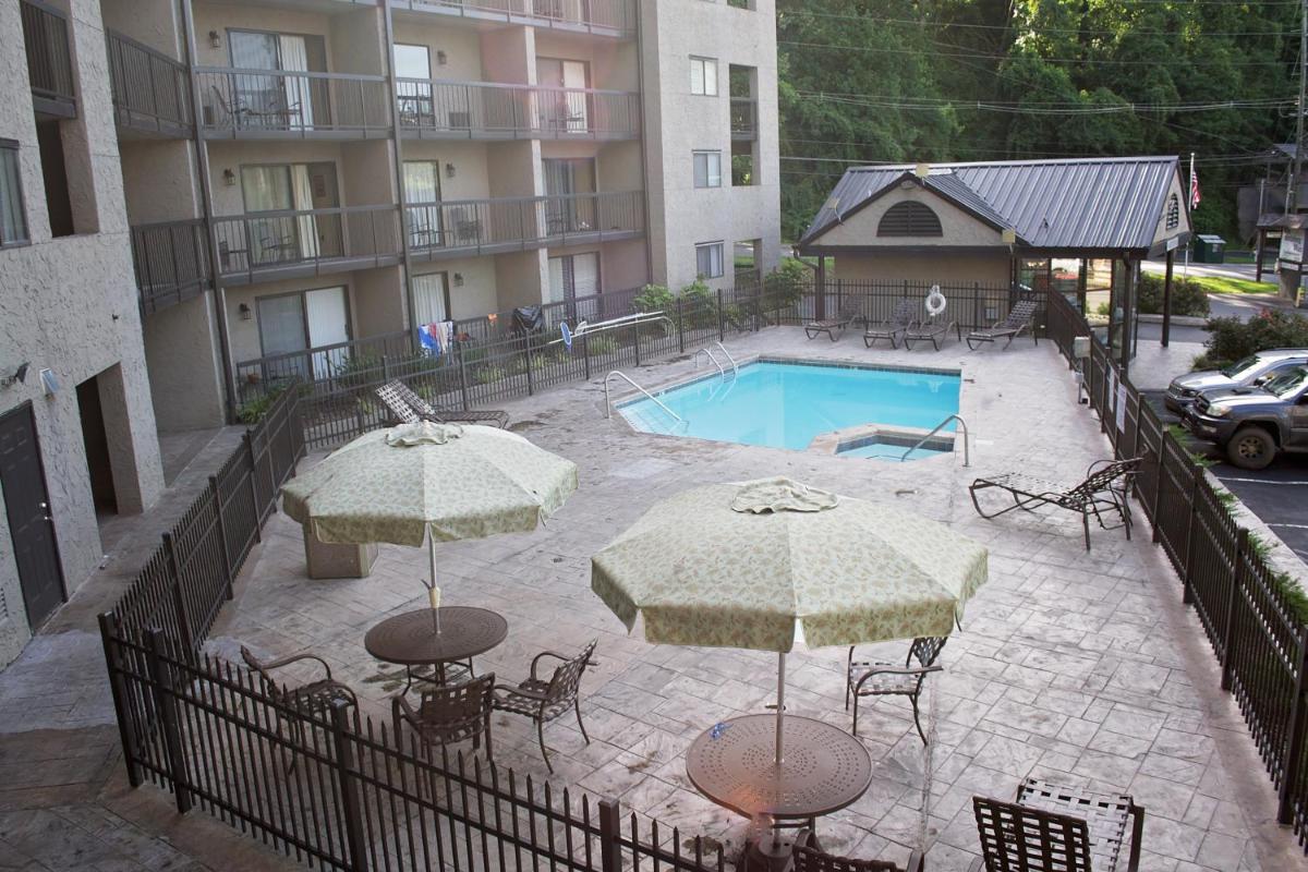 Olde Gatlinburg Rentals - image 5
