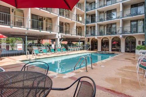 Oak Square Rentals - image 2