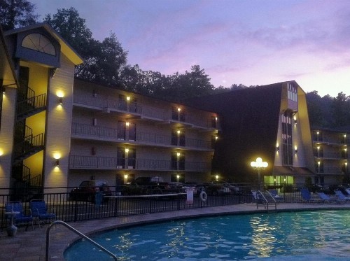 Sidney James Mountain Lodge - image 4