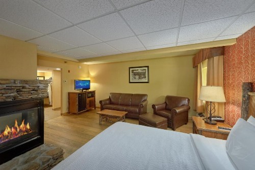 Old Creek Lodge - image 14