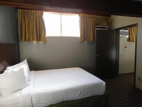 Days Inn & Suites by Wyndham Downtown Gatlinburg Parkway - image 36