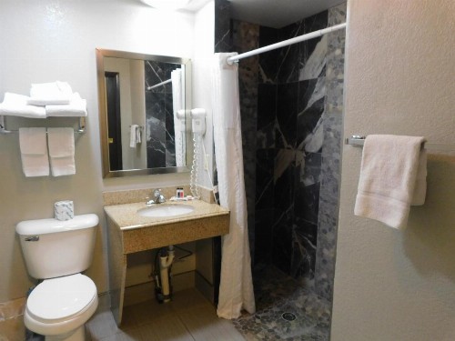 Days Inn & Suites by Wyndham Downtown Gatlinburg Parkway - image 37