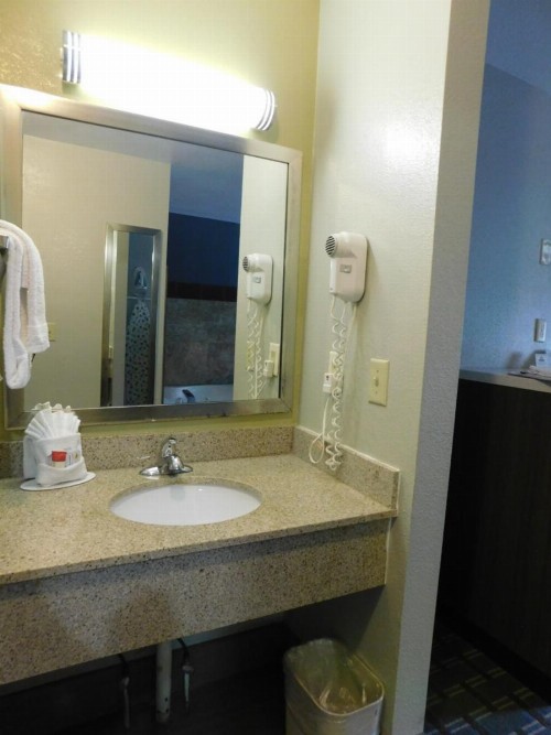 Days Inn & Suites by Wyndham Downtown Gatlinburg Parkway - image 43