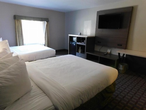 Days Inn & Suites by Wyndham Downtown Gatlinburg Parkway - image 46