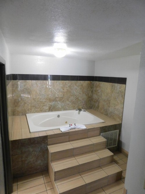 Days Inn & Suites by Wyndham Downtown Gatlinburg Parkway - image 49
