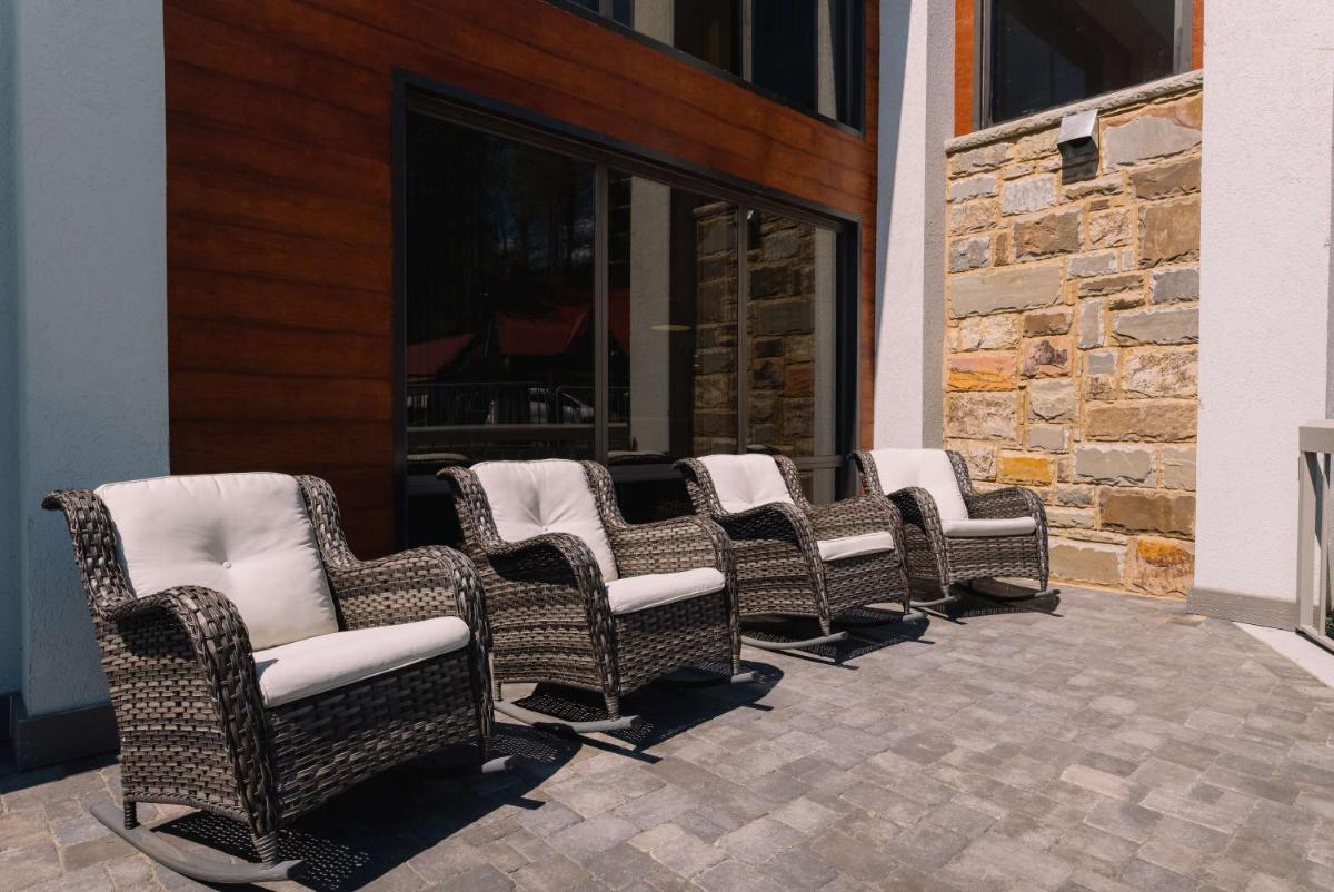 Hampton Inn Gatlinburg - image 4