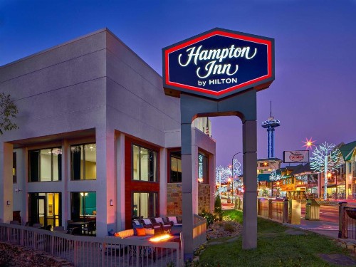 Hampton Inn Gatlinburg - image 7