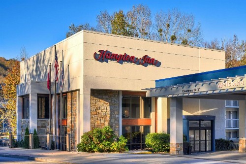 Hampton Inn Gatlinburg - image 9