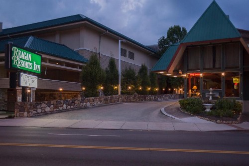 Reagan Resorts Inn - image 5