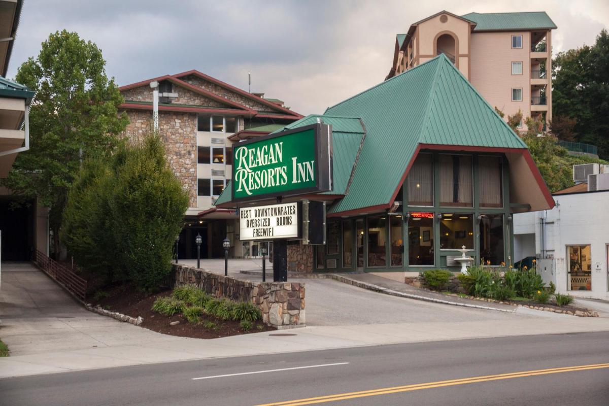 Reagan Resorts Inn - image 6