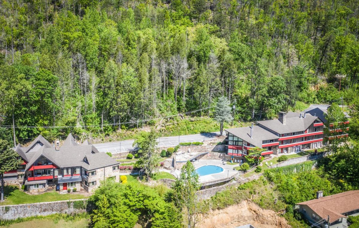 Chalet Inn - image 3