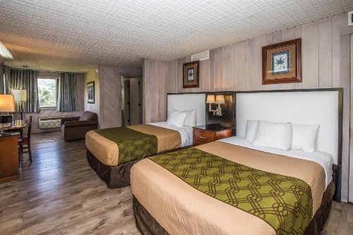 Chalet Inn - image 38