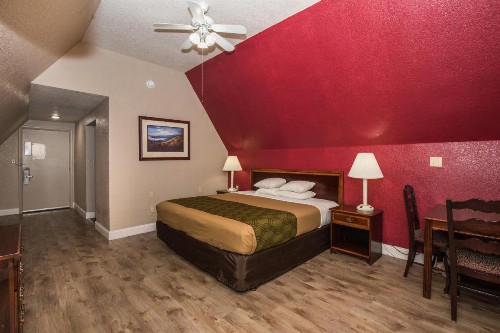 Chalet Inn - image 42
