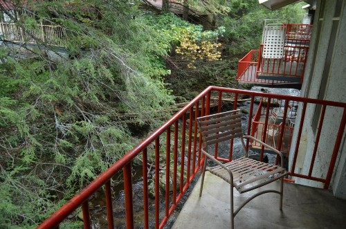 Zoders Inn and Suites - image 28