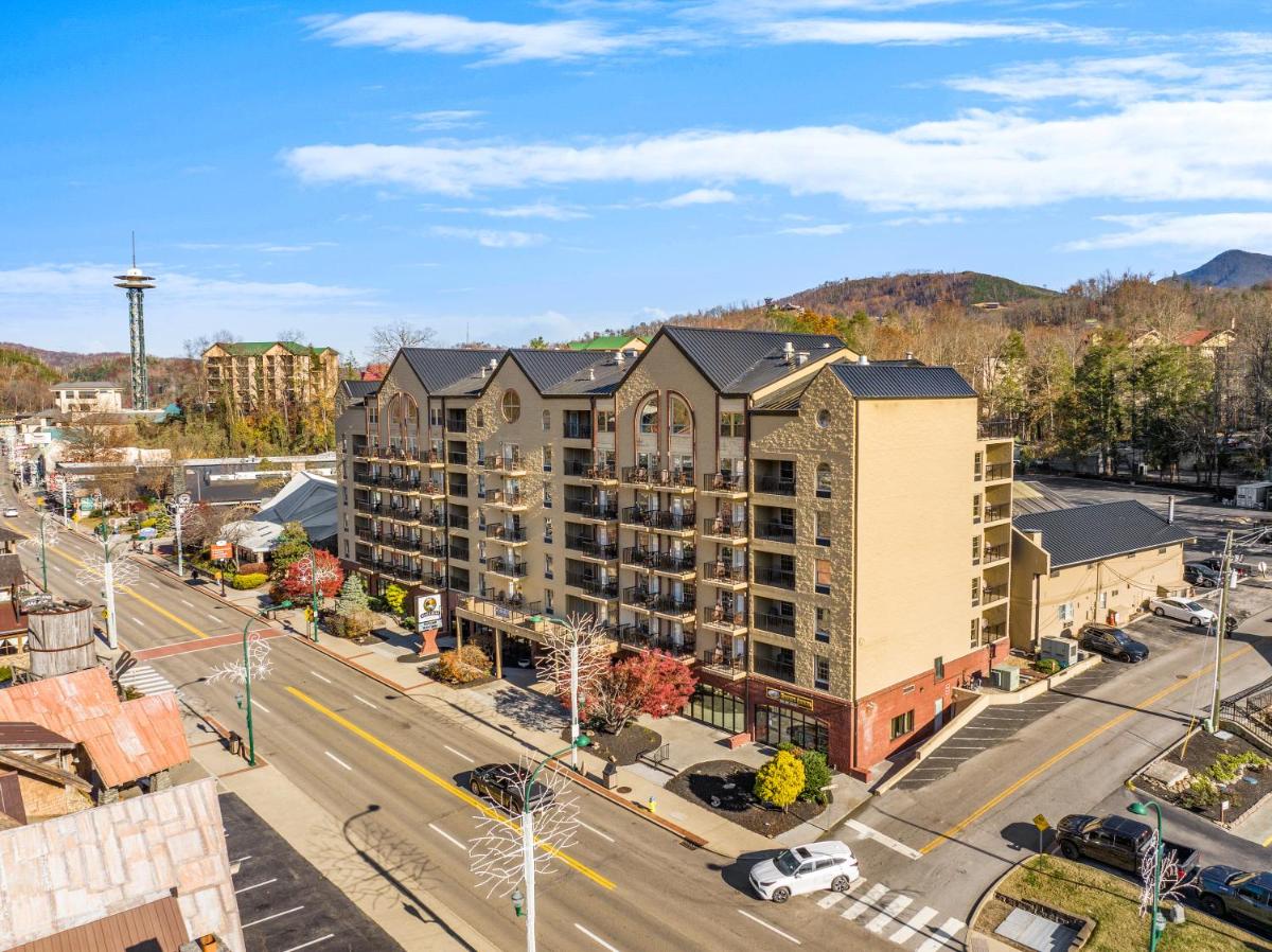 Black Bear Inn & Suites - main image