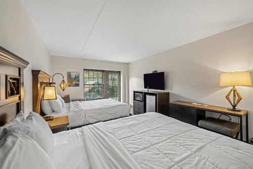 Black Bear Inn & Suites - image 13