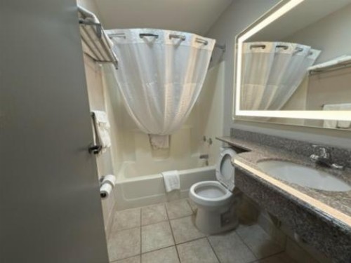 Microtel Inn & Suites by Wyndham Gatlinburg - image 21