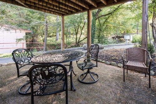 Quality Inn Creekside - Downtown Gatlinburg - image 25
