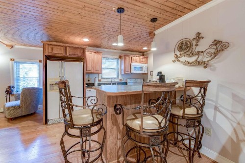 Quality Inn Creekside - Downtown Gatlinburg - image 37