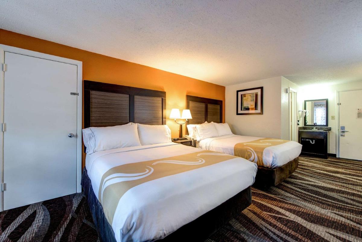 Quality Inn Creekside - Downtown Gatlinburg - image 5