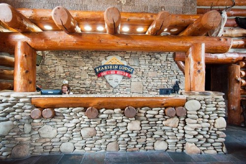 Bearskin Lodge on the River - image 25