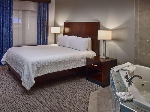 Hilton Garden Inn Gatlinburg - image 30