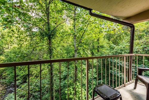 Motel 6-Gatlinburg TN - Smoky Mountains - image 13