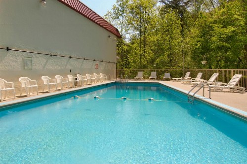 Motel 6-Gatlinburg TN - Smoky Mountains - image 27